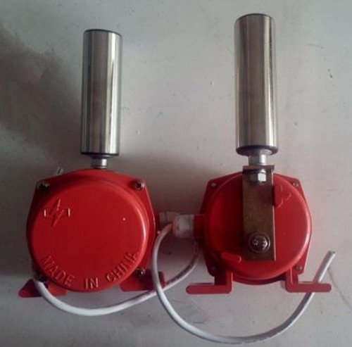TLPLS2-1-12-30两级跑偏开关 跑偏控制器